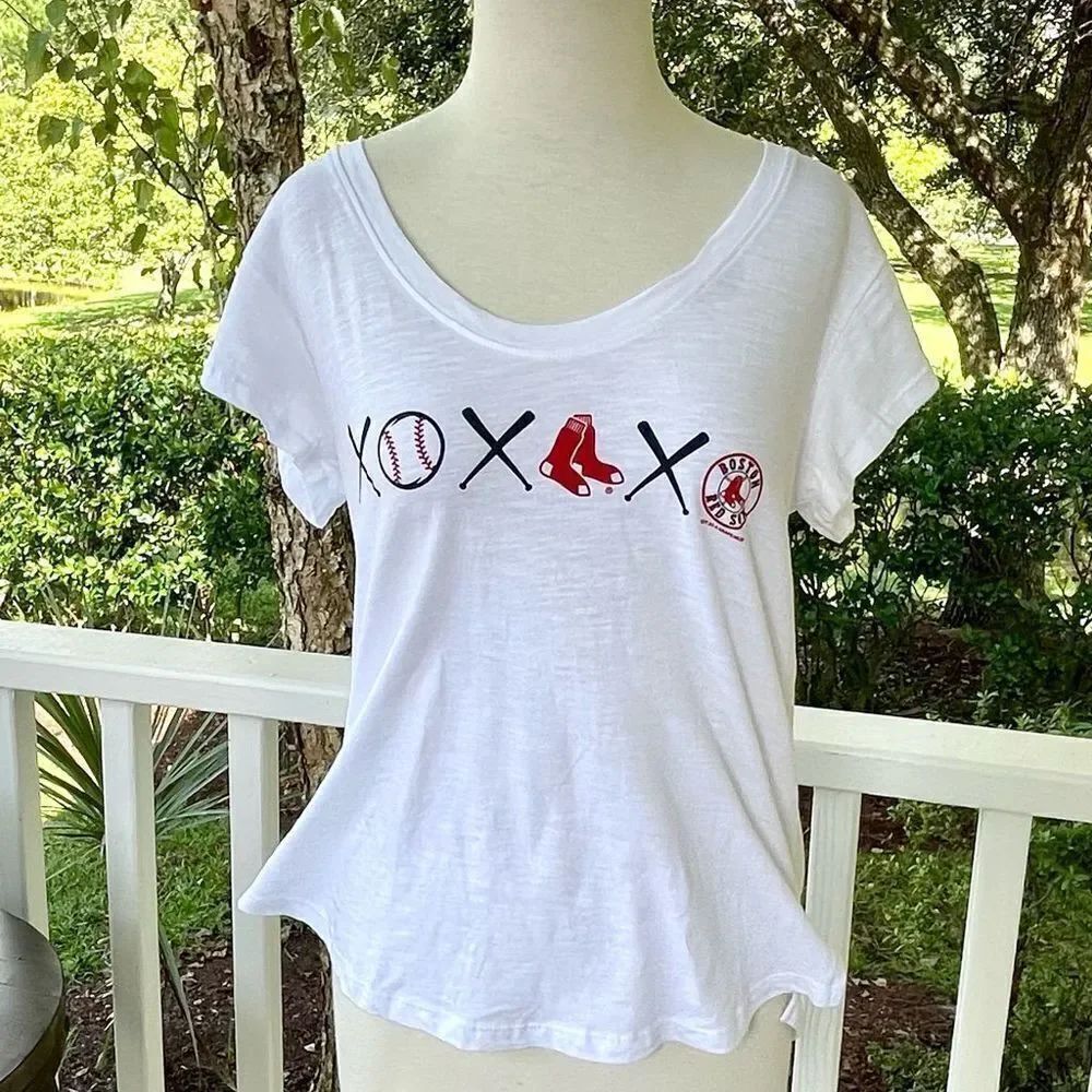 Soft as a Grape Boston Red Sox Scoop Top. NWT!